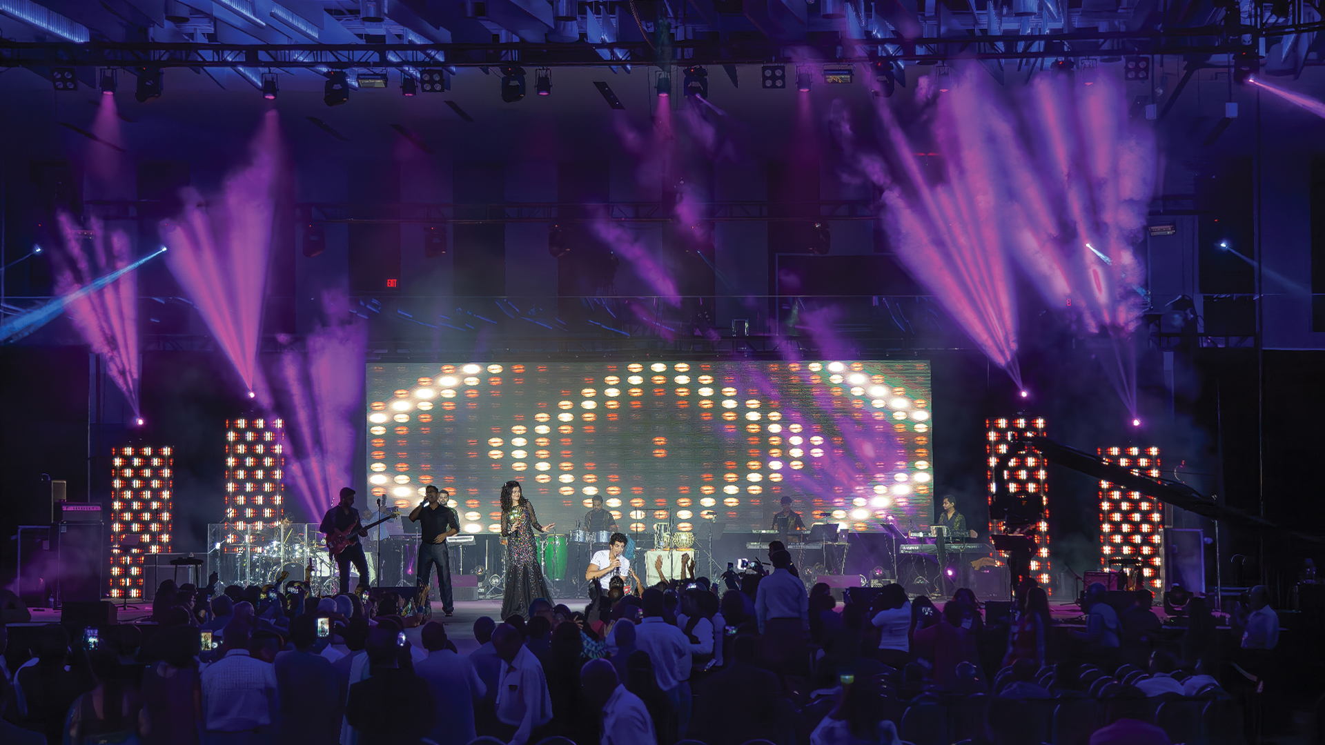 LED Walls That Transform Corporate Stages Into Immersive Experiences